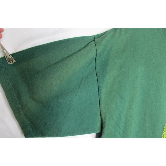 Dr Seuss Wear Grinch Holiday T-Shirt Distressed Size Large USA Made Vintage 1997 - Picture 7 of 9